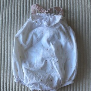 Tahari Baby White and Pink Baby Romper in Size 0-3 M
